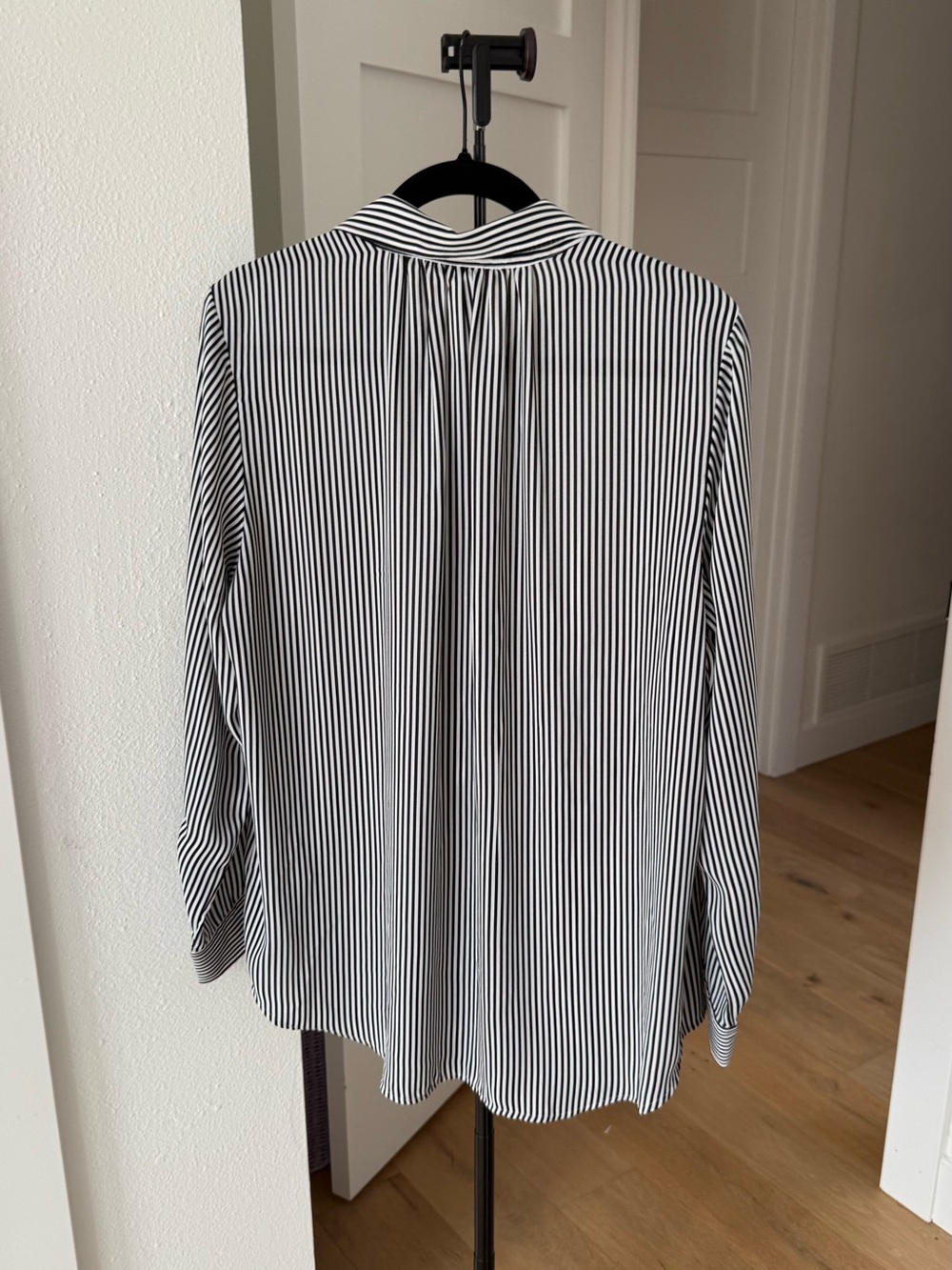 Black and White Vertical Stripe Button-Up Blouse - Picture 5 of 8